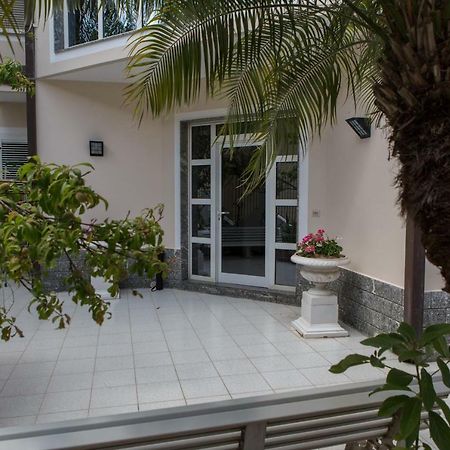 Vdl Luxury Villa Floridia Exteriör bild