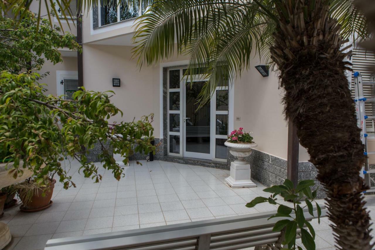 Vdl Luxury Villa Floridia Exteriör bild